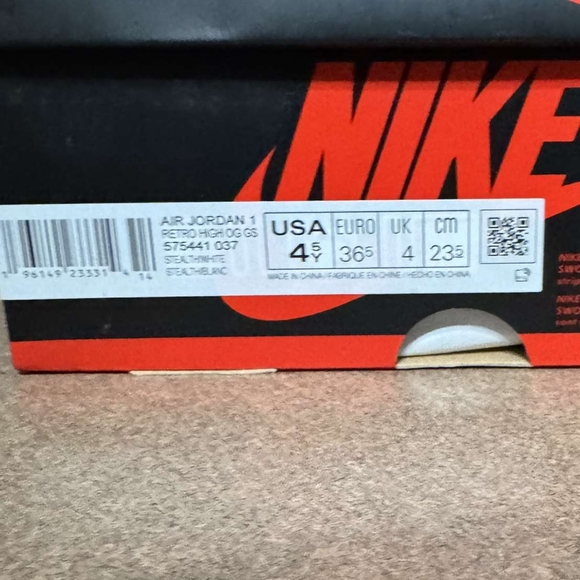 Jordan 1 Stealth - Picture 3 of 3